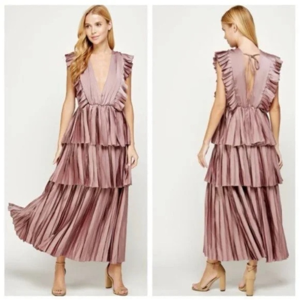 NWT Strut & Bolt Mauve Tiered Ruffle Maxi Dress